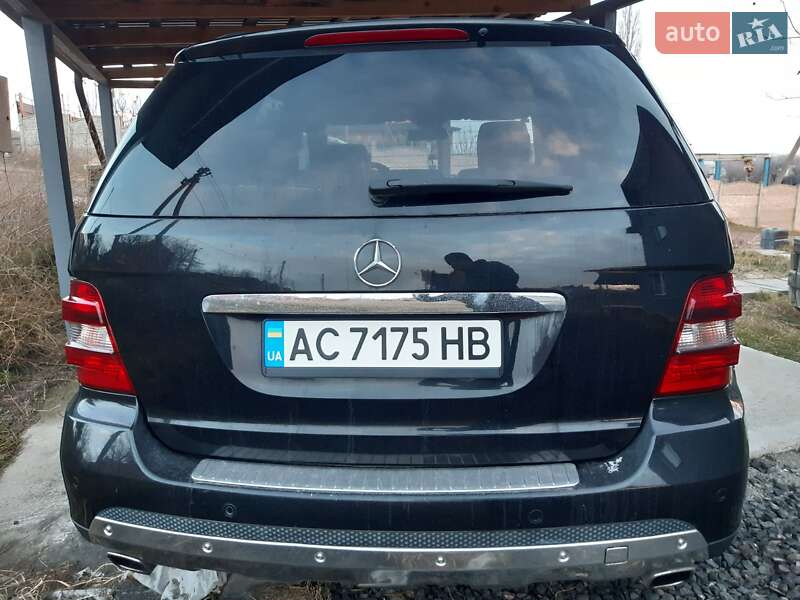 Внедорожник / Кроссовер Mercedes-Benz M-Class 2008 в Луцке