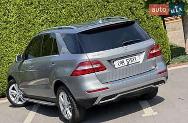 Внедорожник / Кроссовер Mercedes-Benz M-Class 2014 в 