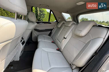 Внедорожник / Кроссовер Mercedes-Benz M-Class 2014 в 