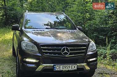 Внедорожник / Кроссовер Mercedes-Benz M-Class 2011 в Черновцах