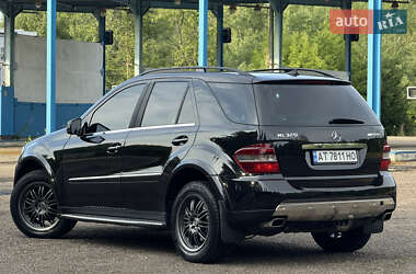 Внедорожник / Кроссовер Mercedes-Benz M-Class 2006 в 