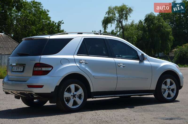 Позашляховик / Кросовер Mercedes-Benz M-Class 2008 в Павлограді