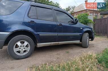 Внедорожник / Кроссовер Mercedes-Benz M-Class 2001 в 