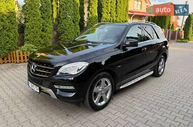 Внедорожник / Кроссовер Mercedes-Benz M-Class 2012 в 