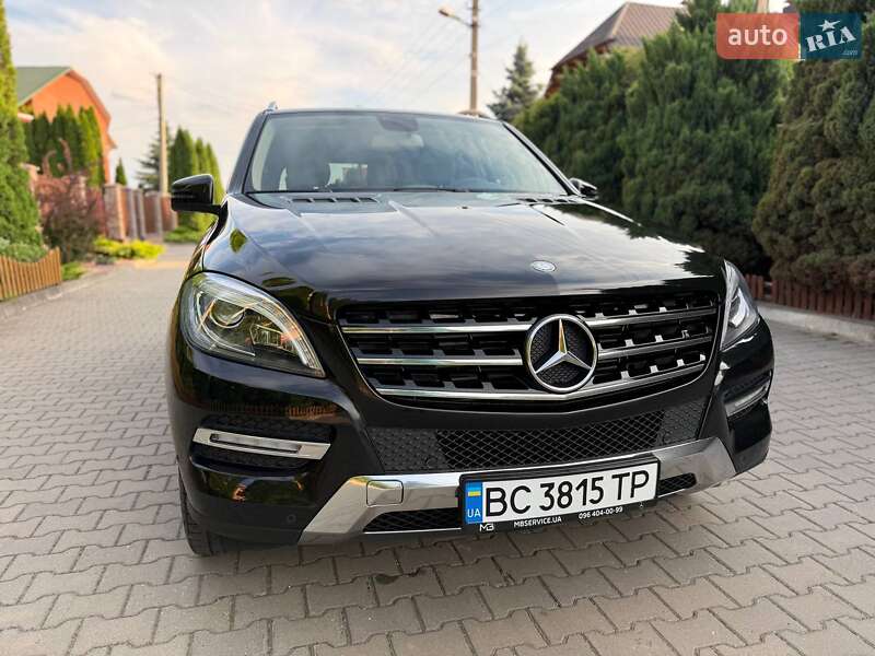 Позашляховик / Кросовер Mercedes-Benz M-Class 2012 в Хмельницькому