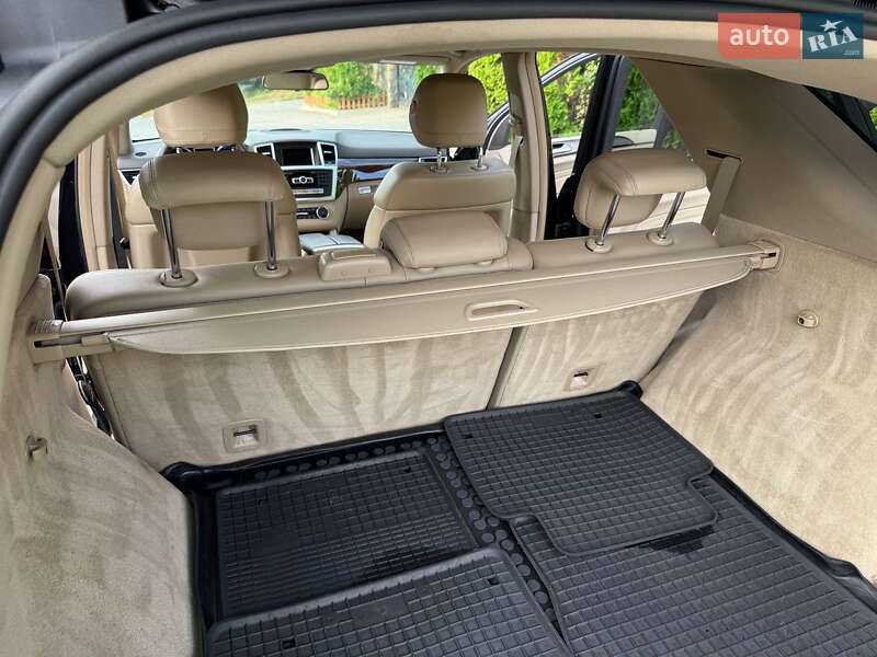 Позашляховик / Кросовер Mercedes-Benz M-Class 2012 в Хмельницькому
