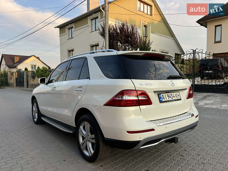 Позашляховик / Кросовер Mercedes-Benz M-Class 2012 в Хмельницькому