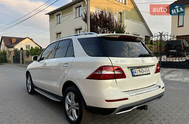 Позашляховик / Кросовер Mercedes-Benz M-Class 2012 в 