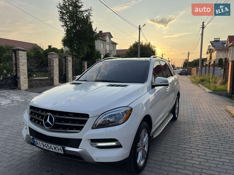 Позашляховик / Кросовер Mercedes-Benz M-Class 2012 в Хмельницькому