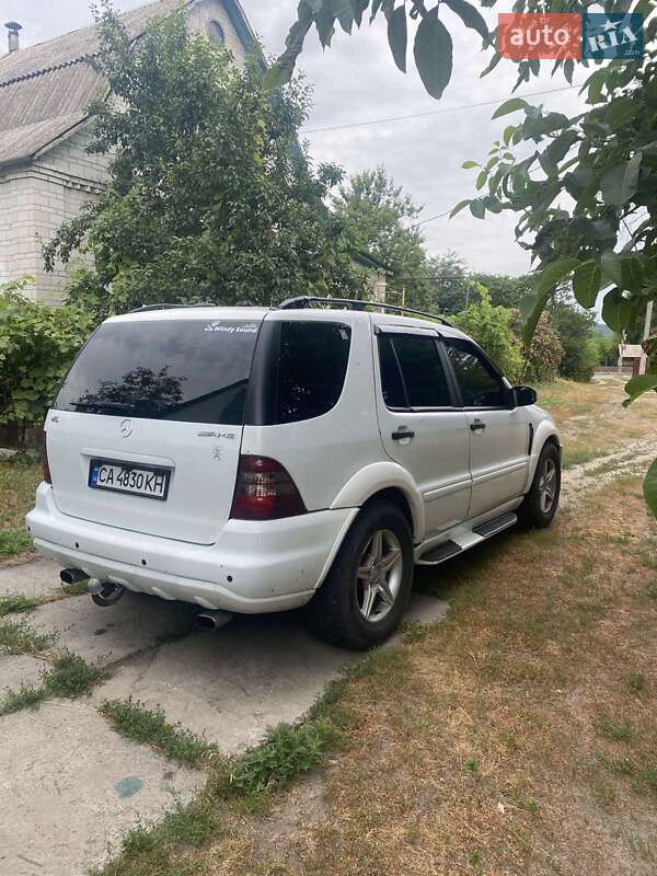 Позашляховик / Кросовер Mercedes-Benz M-Class 2000 в Лісниках
