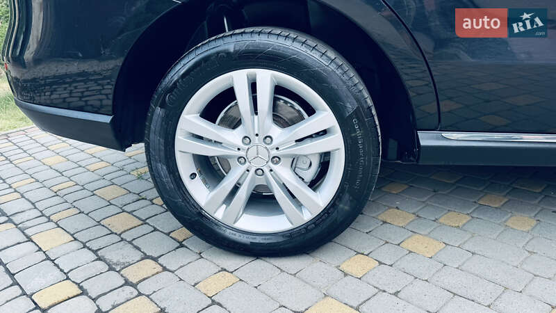 Внедорожник / Кроссовер Mercedes-Benz M-Class 2012 в Сваляве