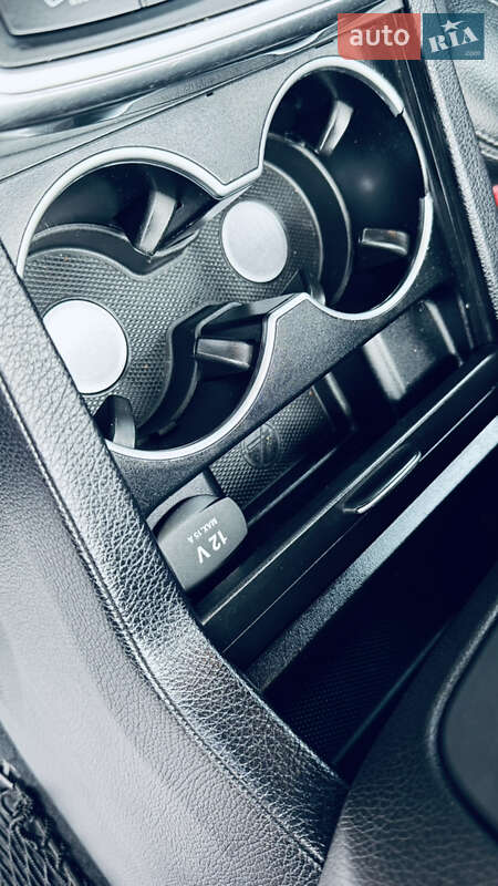 Внедорожник / Кроссовер Mercedes-Benz M-Class 2012 в Сваляве