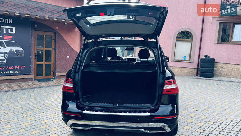 Внедорожник / Кроссовер Mercedes-Benz M-Class 2012 в Сваляве