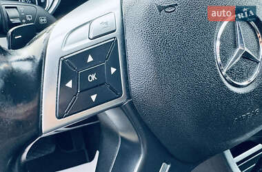 Внедорожник / Кроссовер Mercedes-Benz M-Class 2012 в 