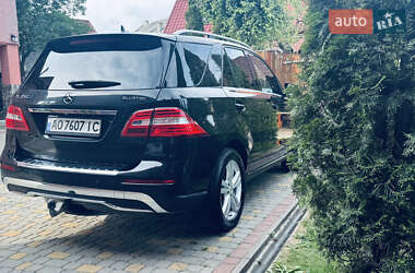 Внедорожник / Кроссовер Mercedes-Benz M-Class 2012 в 