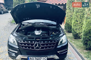 Внедорожник / Кроссовер Mercedes-Benz M-Class 2012 в 