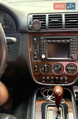 Позашляховик / Кросовер Mercedes-Benz M-Class 2001 в 