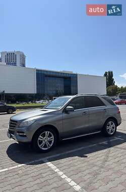 Внедорожник / Кроссовер Mercedes-Benz M-Class 2013 в 