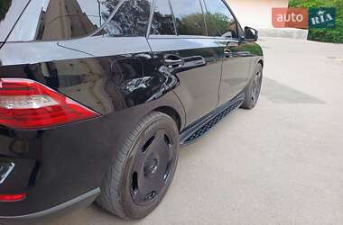 Позашляховик / Кросовер Mercedes-Benz M-Class 2015 в 