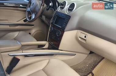 Внедорожник / Кроссовер Mercedes-Benz M-Class 2010 в 