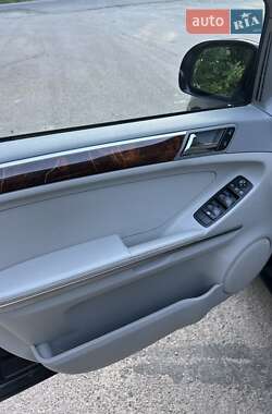 Внедорожник / Кроссовер Mercedes-Benz M-Class 2006 в 