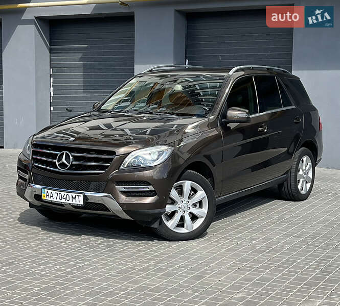 Внедорожник / Кроссовер Mercedes-Benz M-Class 2013 в Виннице