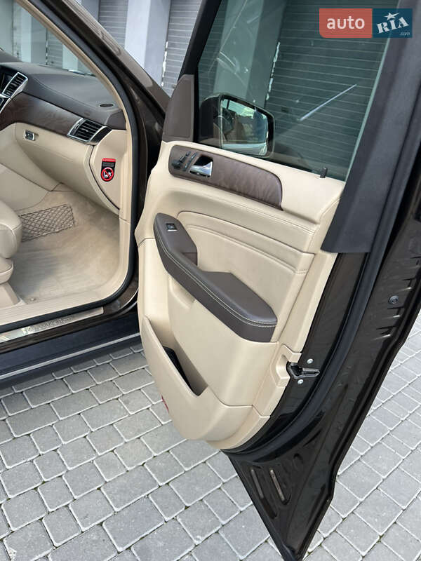 Внедорожник / Кроссовер Mercedes-Benz M-Class 2013 в Виннице