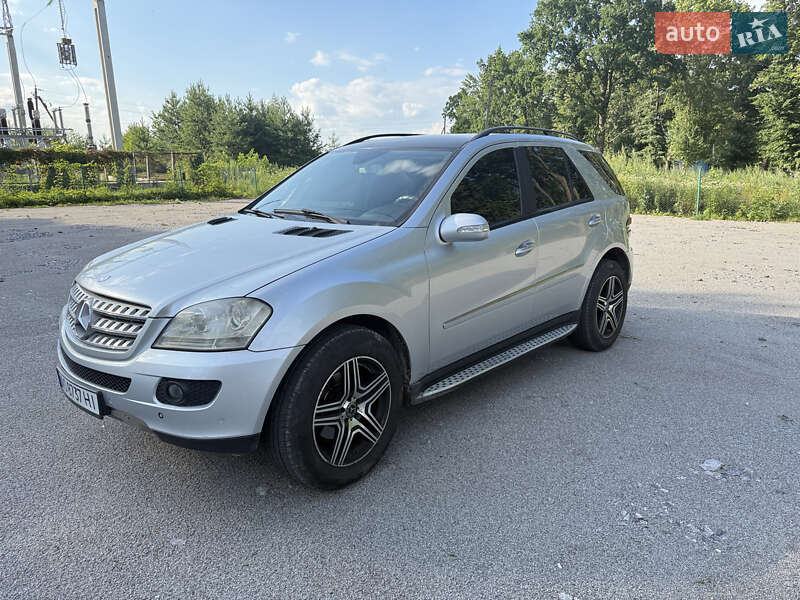 Позашляховик / Кросовер Mercedes-Benz M-Class 2007 в Хмільнику