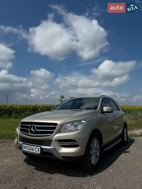 Позашляховик / Кросовер Mercedes-Benz M-Class 2011 в Конотопі