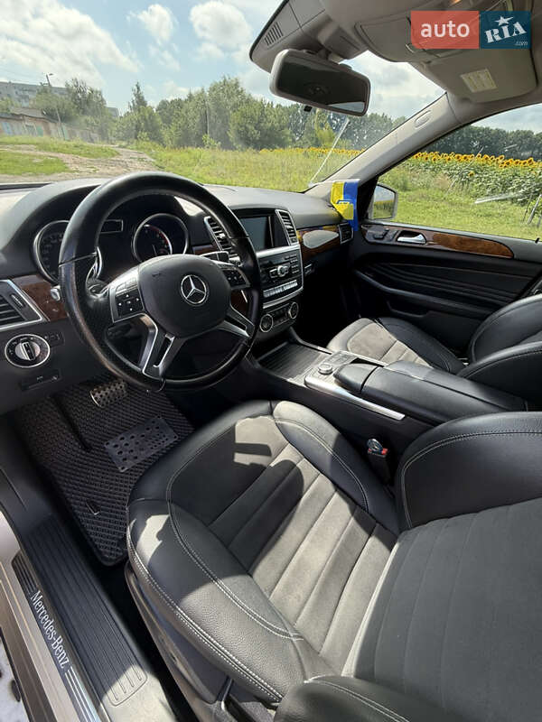 Позашляховик / Кросовер Mercedes-Benz M-Class 2011 в Конотопі