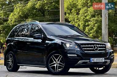 Внедорожник / Кроссовер Mercedes-Benz M-Class 2011 в 