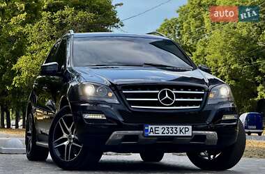 Внедорожник / Кроссовер Mercedes-Benz M-Class 2011 в 