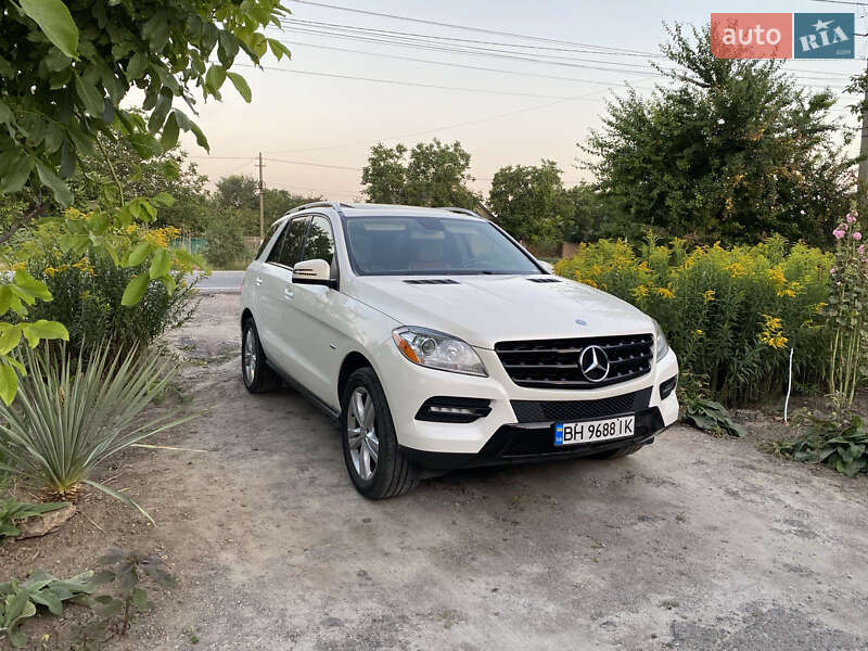 Mercedes-Benz M-Class 2012
