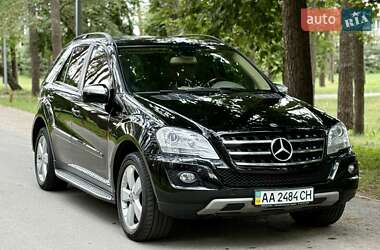 Внедорожник / Кроссовер Mercedes-Benz M-Class 2010 в Киеве