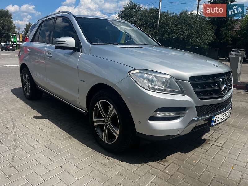 Внедорожник / Кроссовер Mercedes-Benz M-Class 2012 в Борисполе
