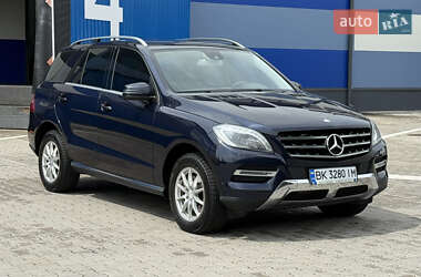 Позашляховик / Кросовер Mercedes-Benz M-Class 2014 в 