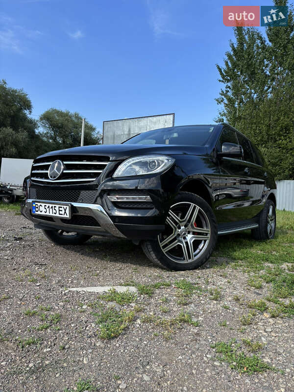 Mercedes-Benz M-Class 2015