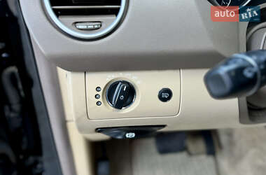 Внедорожник / Кроссовер Mercedes-Benz M-Class 2006 в 