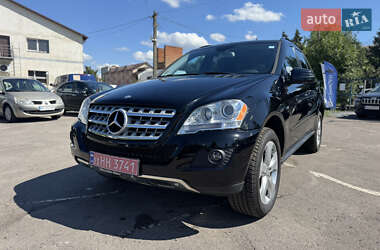 Внедорожник / Кроссовер Mercedes-Benz M-Class 2011 в 