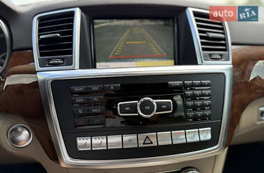 Внедорожник / Кроссовер Mercedes-Benz M-Class 2012 в 