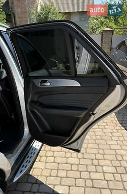 Внедорожник / Кроссовер Mercedes-Benz M-Class 2012 в 