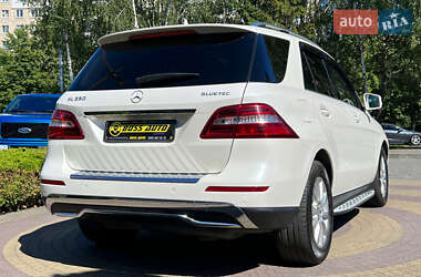Внедорожник / Кроссовер Mercedes-Benz M-Class 2014 в 