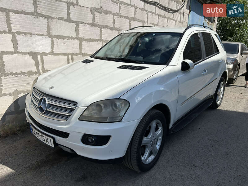 Mercedes-Benz M-Class 2008