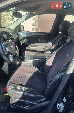 Внедорожник / Кроссовер Mercedes-Benz M-Class 2014 в 