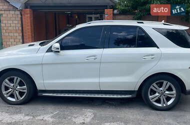 Внедорожник / Кроссовер Mercedes-Benz M-Class 2013 в 