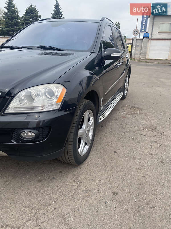 Внедорожник / Кроссовер Mercedes-Benz M-Class 2008 в Кривом Роге