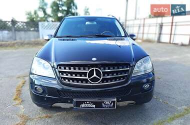 Внедорожник / Кроссовер Mercedes-Benz M-Class 2007 в 