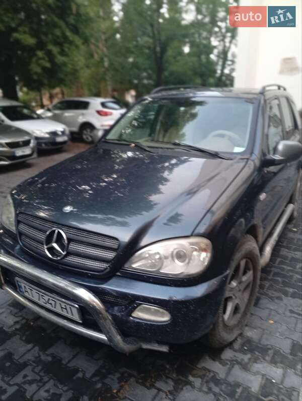 Mercedes-Benz M-Class 2001