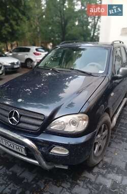 Внедорожник / Кроссовер Mercedes-Benz M-Class 2001 в 