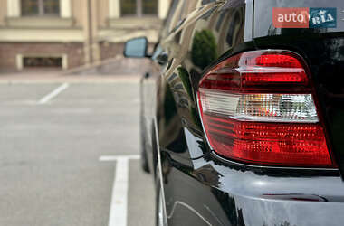 Внедорожник / Кроссовер Mercedes-Benz M-Class 2011 в 